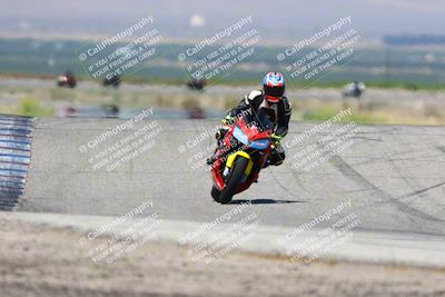 media/May-25-2025-Lets Ride (Sun) [[0ff033e448]]/B Group/1120am (Grapevine)/